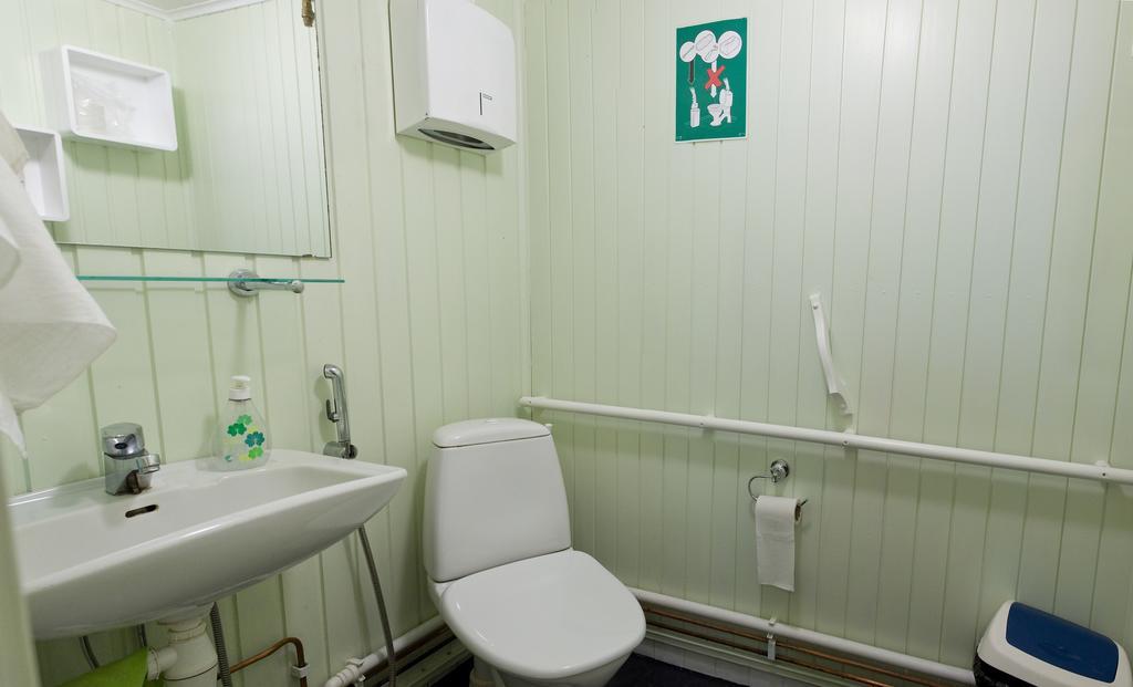 Kartano Hostel Kokemäki Esterno foto