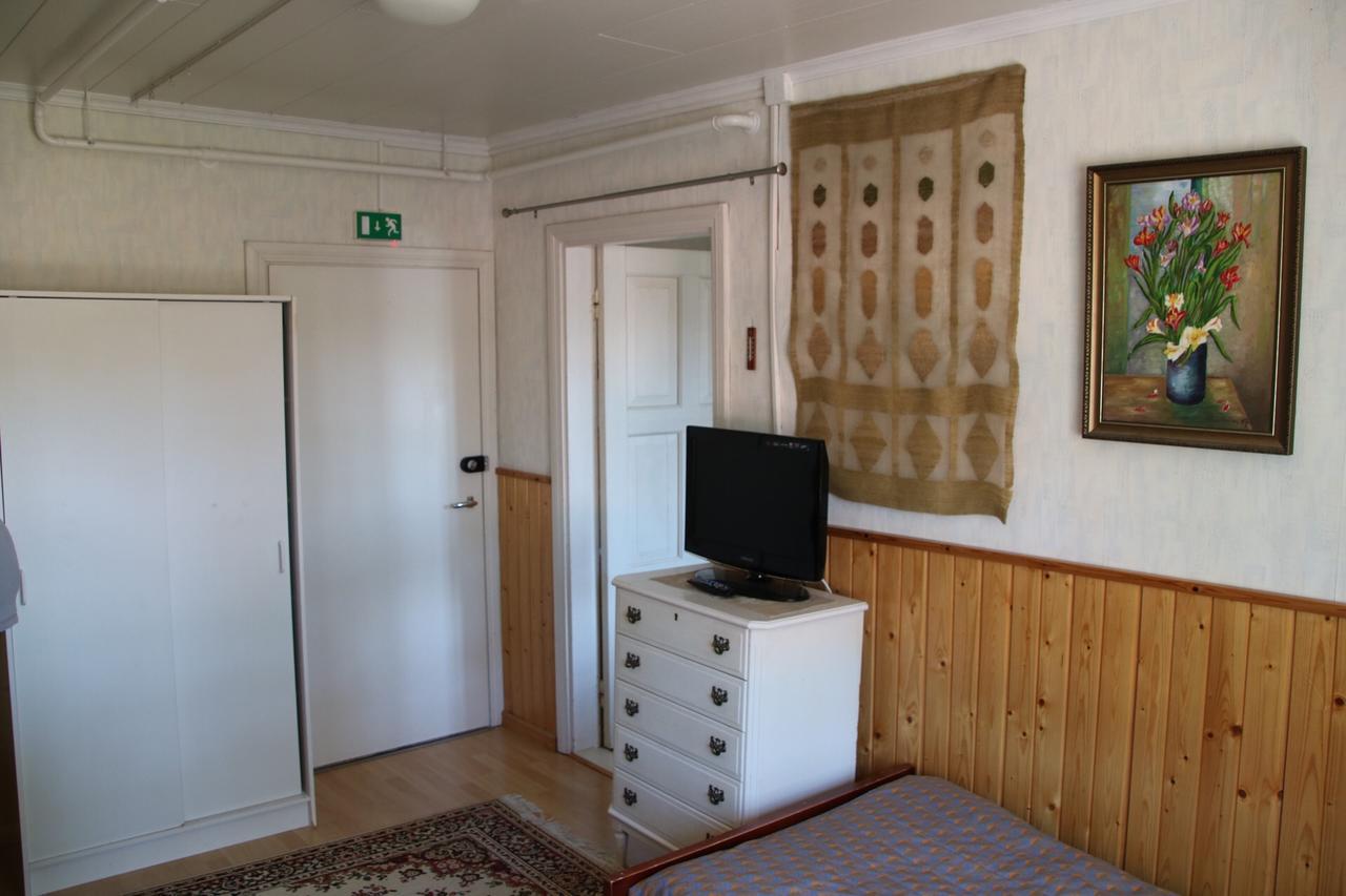 Kartano Hostel Kokemäki Esterno foto